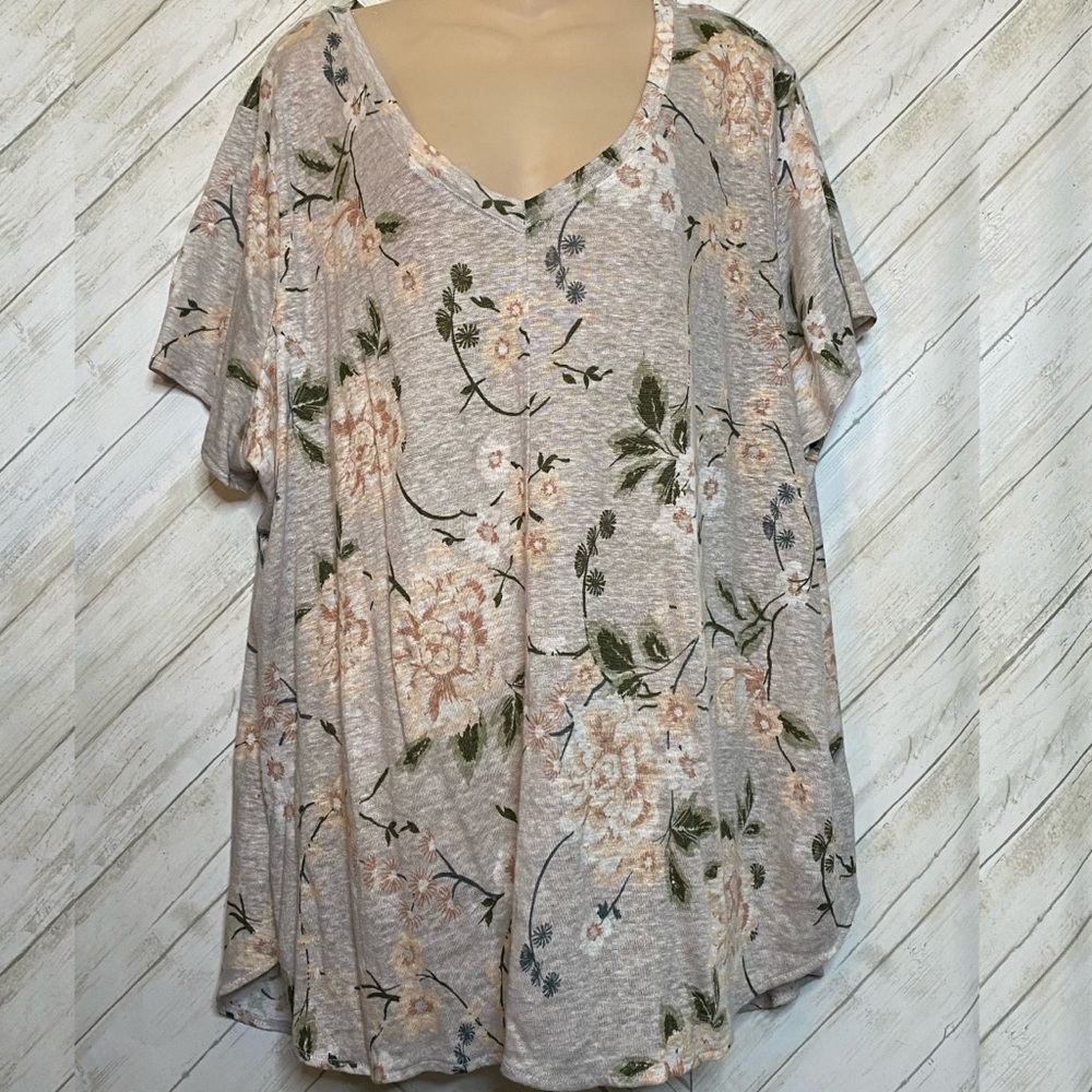 Floral linen top